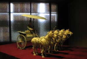 Chariot found outside of the tomb mound in the Qinshihuang’s Mausoleum Site Museum (image: Tomasz Sienicki)