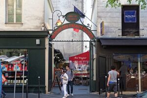Marché_des_Enfants-Rouges,_Paris_May_2016