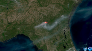 Pineland_Road_Fire_Burns_in_Southern_Georgia_(CIRA_2026-04-21) (1)