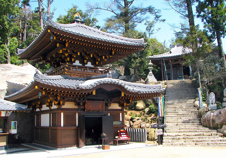 Reika-do_Hall
