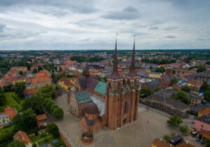 Roskilde_Cathedral_aerial