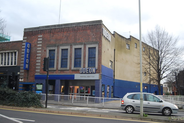 The former Odeon cinema at 43–45 St George's Place, Canterbury (UK), photographed in December 2010 — the 1933 Art Deco building was destroyed by fire on 14–15 February 2026. Photo: Stacey Harris / Geograph Britain and Ireland, CC BY-SA 2.0.